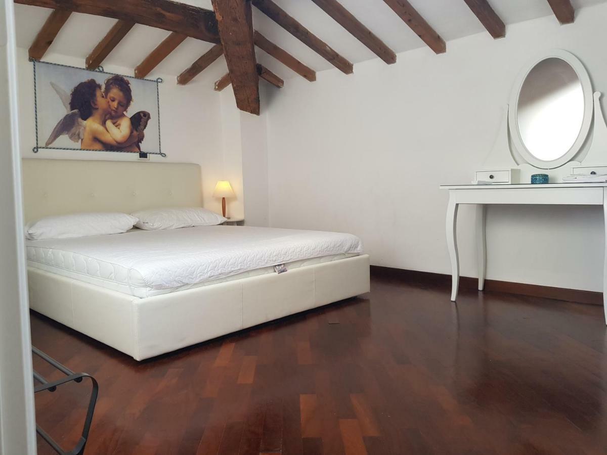 In Piazzetta Apartment Pisa Ngoại thất bức ảnh